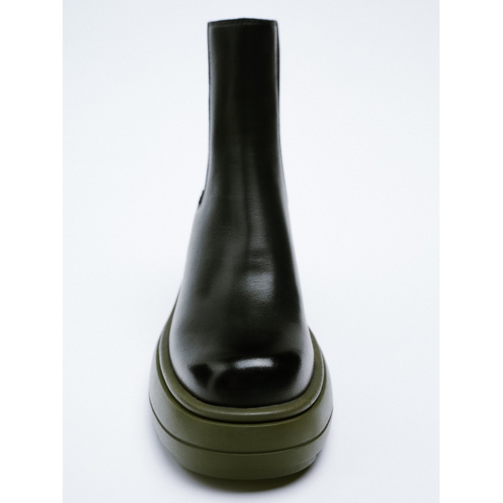 Zara Lug Sole Heeled Leather Ankle Boots - Picture 4 of 6